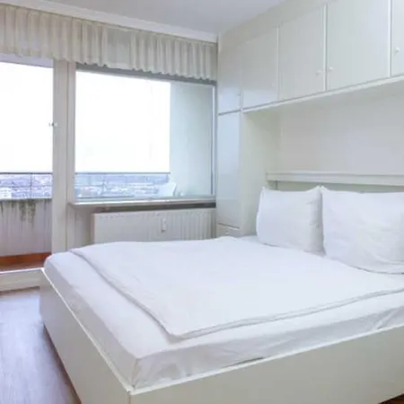 Metropol 327 Rund Um App. 327 *